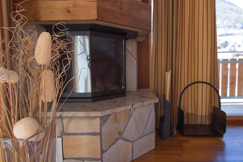 Chalet Haus Perla Saas Fee Szoba fotó